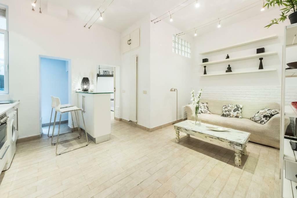 Ferienwohnung Stylish Loft At Chueca'S Heart Madrid Exterior foto